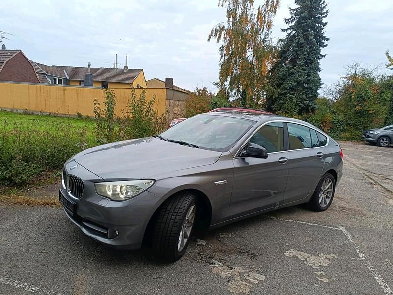 Grau Gebraucht 2010 BMW 530 Gran Turismo Limousine | 9.000 € (Superpreis) - Bild 1/4