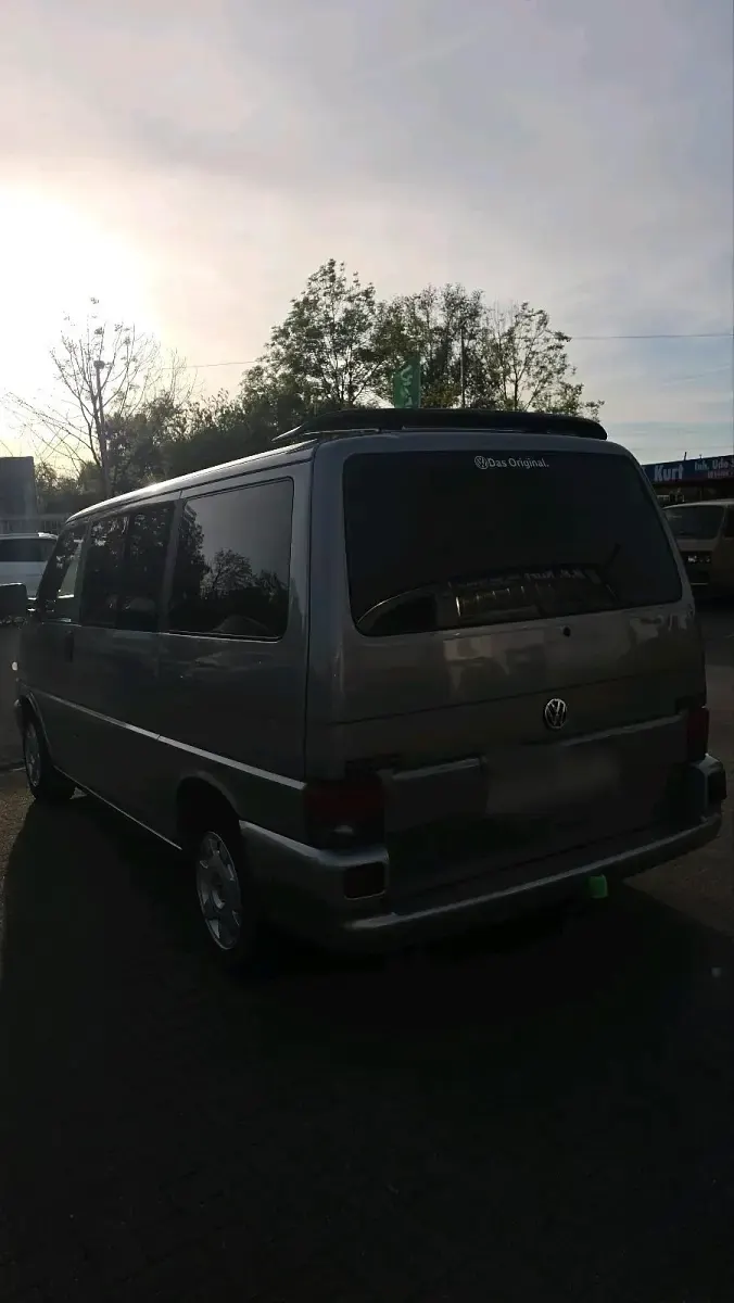 Gebraucht VW Multivan 102 PS (75 kW) 1998 Silber Van / Kleinbus