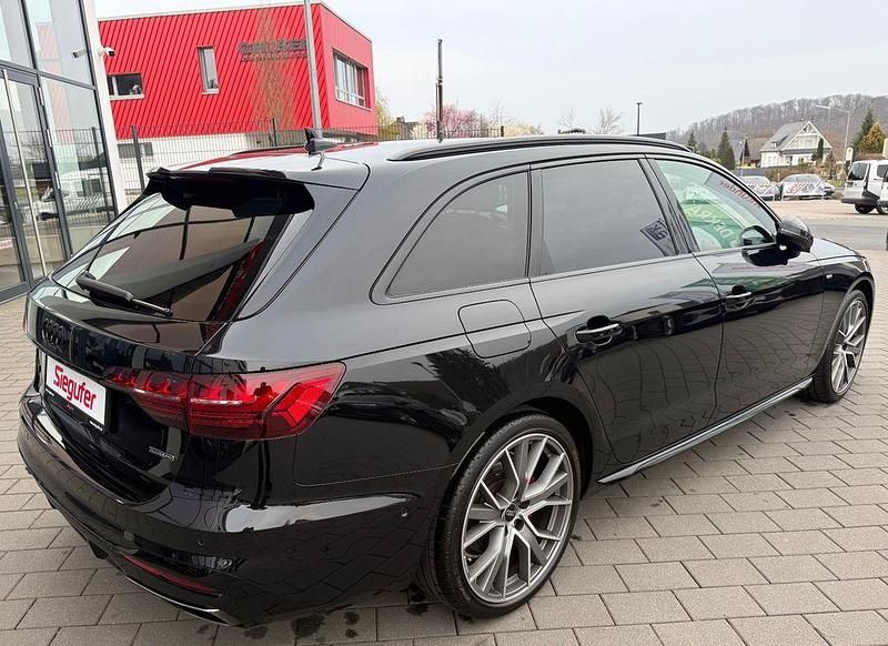 Gebraucht Audi A4 S-Line 204 PS (150 kW) 2024 Schwarz Kombi