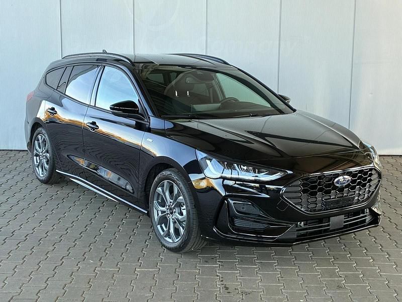 Gebraucht Ford Focus ST-Line X 155 PS (114 kW) 2025 Agate black Kombi