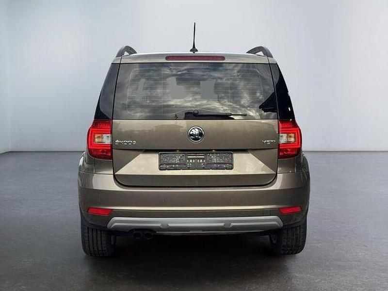 Gebraucht Skoda Yeti 122 PS (89 kW) 2014 Braun SUV