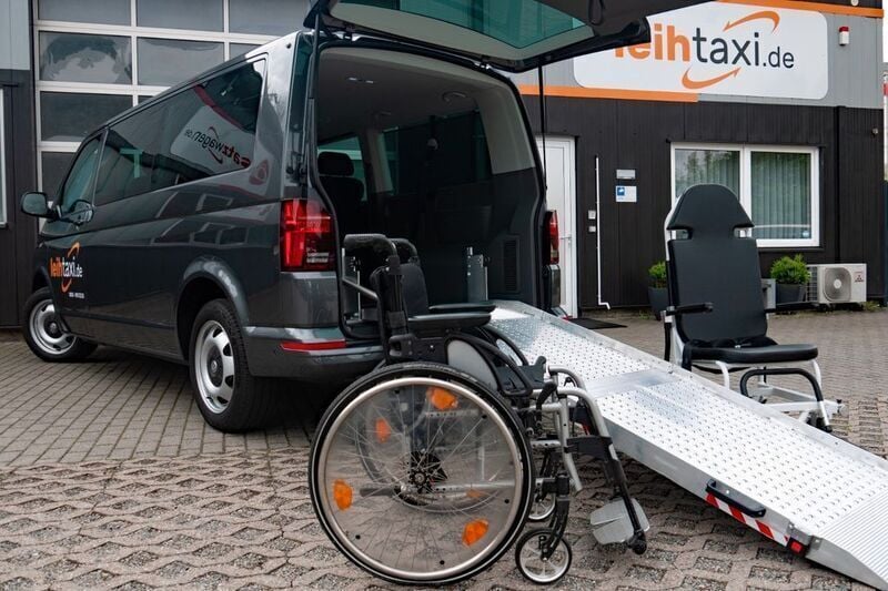 Indiumgrau metallic Gebraucht 2024 VW T6.1 Van | 65.490 € (Fairer Preis) - Bild 1/4