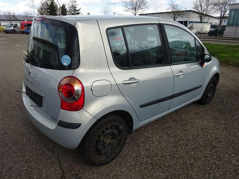 Gebraucht Renault Modus Dynamique 75 PS (55 kW) 2006 Silber Van / Kleinbus