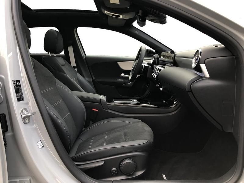 Usata Mercedes A200 163 CV (119 kW) 2026 Grigio Berlina