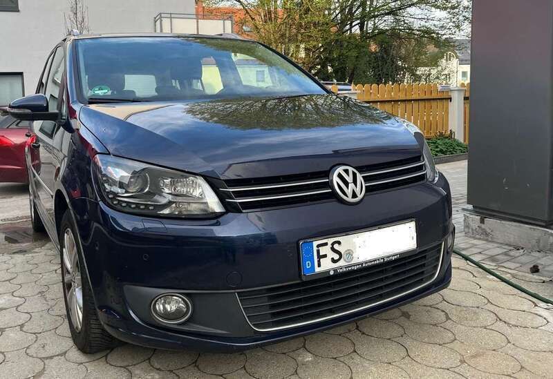 Blau Gebraucht 2012 VW Touran Van / Kleinbus | 5.900 € (Superpreis) - Bild 1/4
