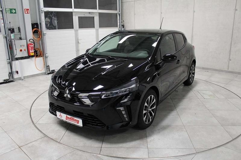 Neu Mitsubishi Colt Plus 91 PS (66 kW) 2025 Onyxschwarz Kleinwagen