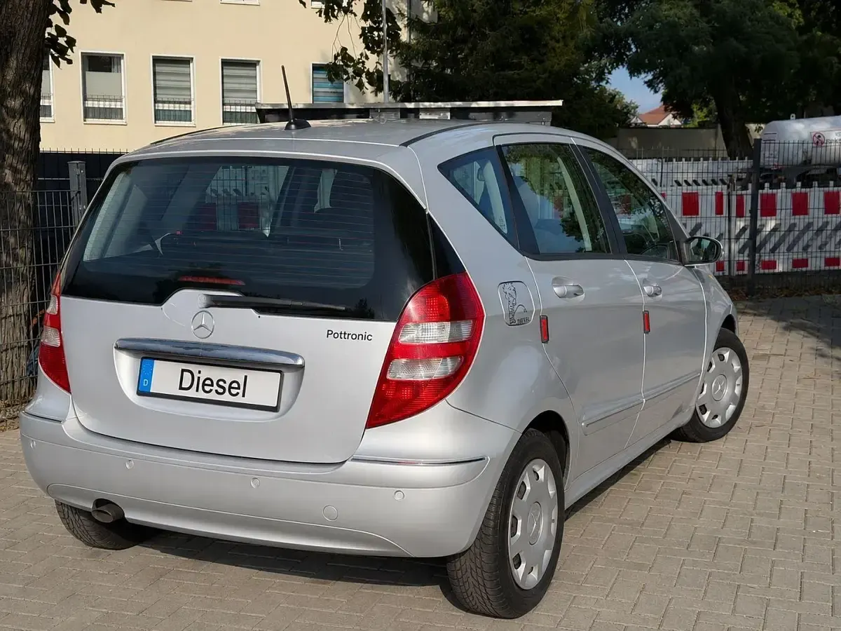Gebraucht Mercedes A180 109 PS (80 kW) 2006 Silber Kleinwagen