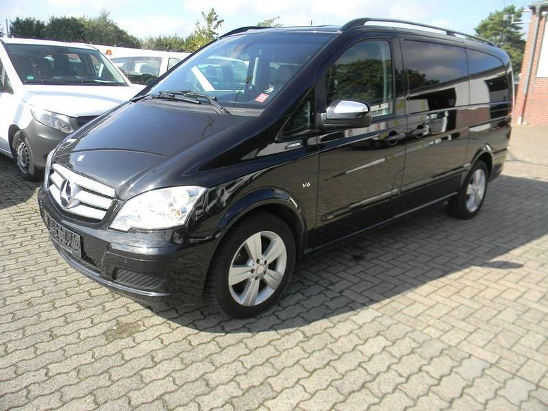 Schwarz Gebraucht 2013 Mercedes Viano Edition Van / Kleinbus | 13.850 € (Superpreis) - Bild 1/4