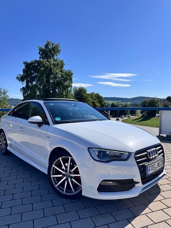 Gebraucht Audi A3 Sport 150 PS (110 kW) 2015 Weiß Limousine
