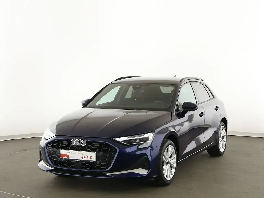 Gebraucht Audi A3 Advanced 150 PS (110 kW) 2025 Navarrablau metallic Limousine
