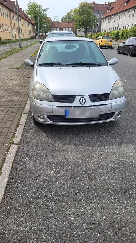 Usata Renault Clio II 2005 Argento Utilitaria