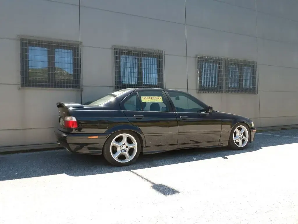 Gebraucht BMW 316 Performance 102 PS (75 kW) 1993 Schwarz Limousine