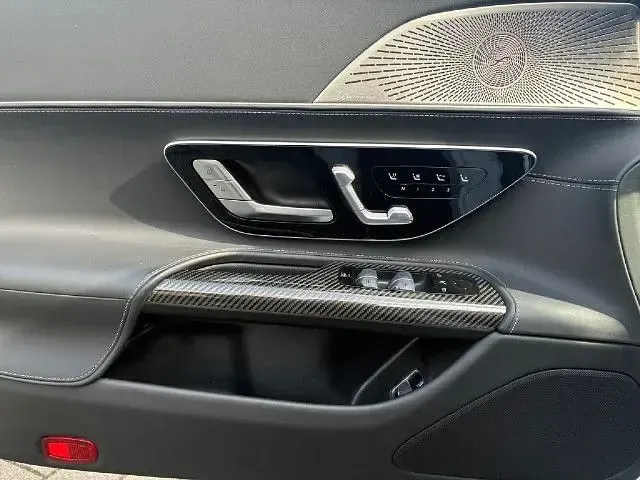 Gebraucht Mercedes SL63 AMG AMG 585 PS (430 kW) 2024 Weiß Cabrio