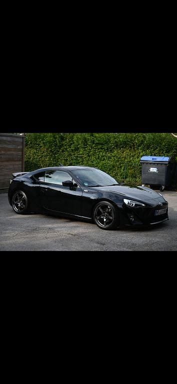 Schwarz Gebraucht 2015 Toyota GT86 GT Coupé | 19.500 € (Fairer Preis) - Bild 1/4