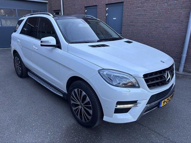 Gebraucht Mercedes ML250 AMG 204 PS (150 kW) 2013 Weiß SUV