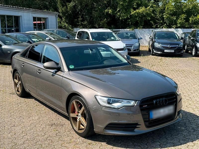 Grau Gebraucht 2011 Audi A6 Limousine | 10.000 € (Fairer Preis) - Bild 1/4
