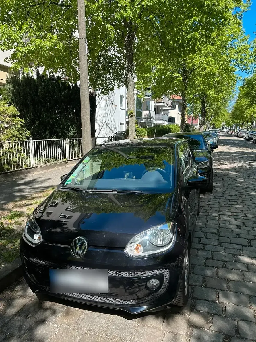 Second-hand VW up! Edition 60 CP (44 kW) 2014 Negru Hatchback