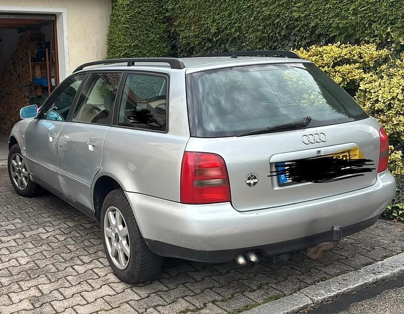 Silber Gebraucht 1997 Audi A4 Kombi | 1.800 € (Fairer Preis) - Bild 1/1