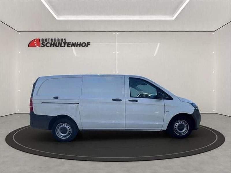 Gebraucht Mercedes Vito 114 PS (83 kW) 2015 Weiß Van