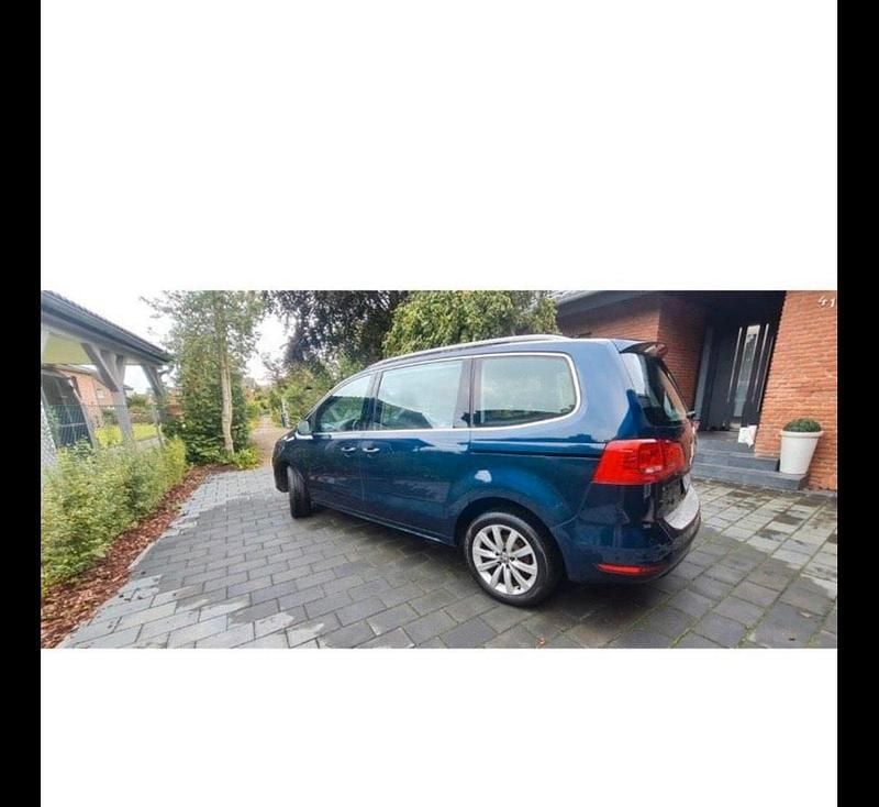 Gebraucht VW Sharan 179 PS (131 kW) 2015 Blau Van / Kleinbus