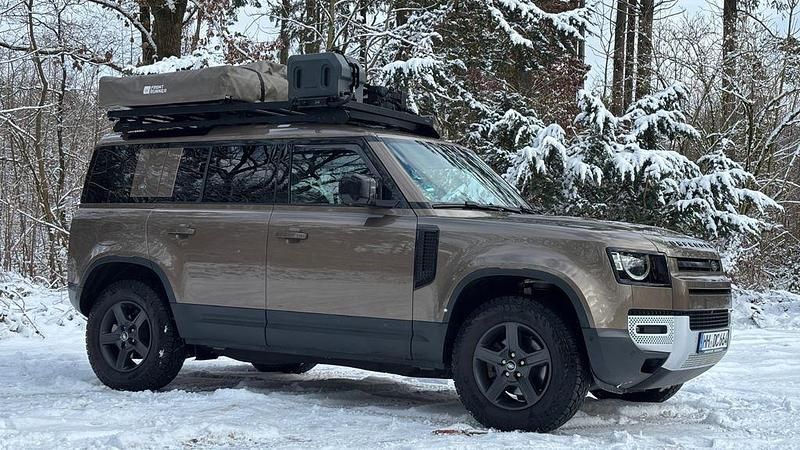 Gebraucht Land Rover Defender SE Dynamic 200 PS (147 kW) 2022 Braun SUV