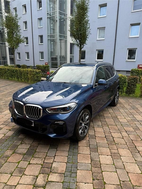 Blau Gebraucht 2020 BMW X5 M Sport SUV | 58.999 € (Teuer) - Bild 1/4