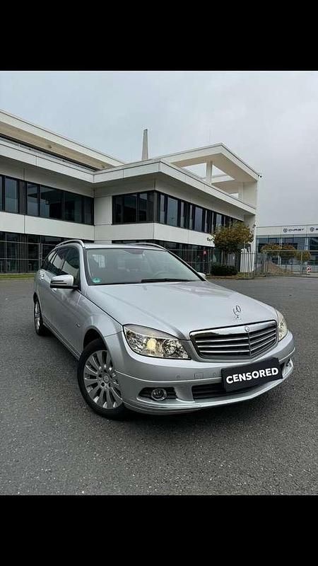 Grau Gebraucht 2010 Mercedes C180 Kombi | 8.000 € (Fairer Preis) - Bild 1/4