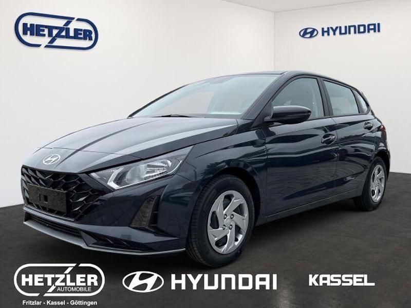 Schwarz Neu 2025 Hyundai i20 Select Limousine | 19.990 € (Fairer Preis) - Bild 1/4