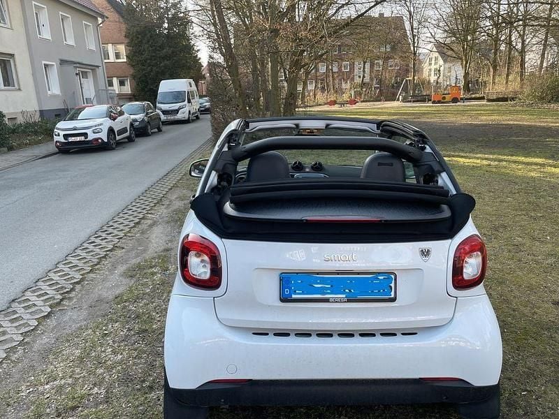 Gebraucht Smart ForTwo Cabrio Prime 71 PS (52 kW) 2018 Weiß Cabrio