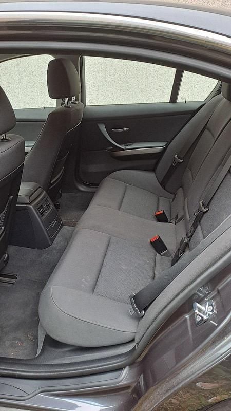 Gebraucht BMW 325 218 PS (160 kW) 2008 Limousine