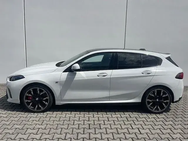Gebraucht BMW 123 M Sport 218 PS (160 kW) 2025 Weiss Kleinwagen