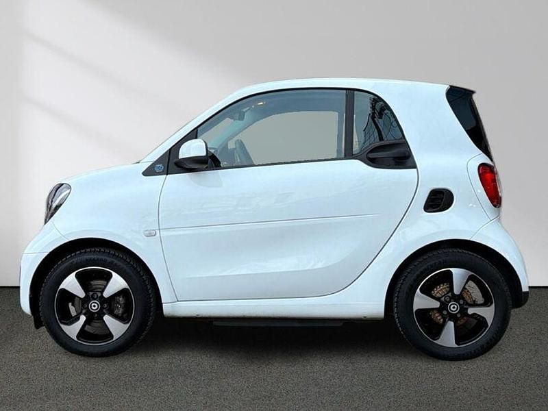 Gebraucht Smart ForTwo Electric Drive Passion 60 kW (82 PS) 2021 Weiß Kleinwagen