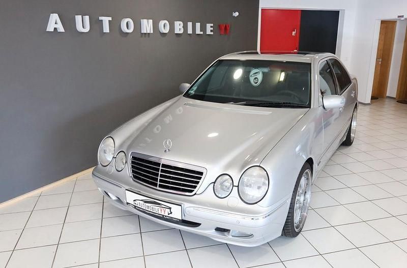 Silber Gebraucht 2000 Mercedes E430 Avantgarde Limousine | 16.900 € - Bild 1/4