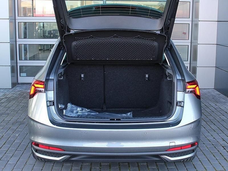 Neu Skoda Scala Dynamic 150 PS (110 kW) 2026 Grau Kleinwagen