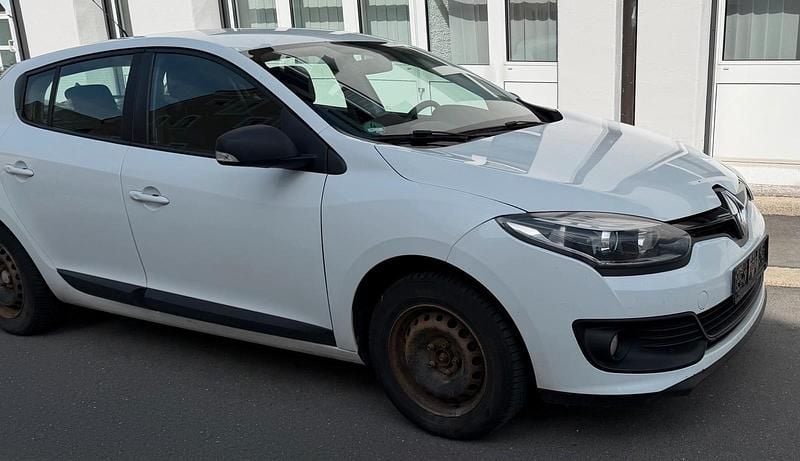 Gebraucht Renault Mégane 110 PS (80 kW) 2014 Weiß Limousine
