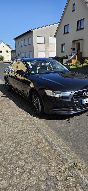 Gebraucht Audi A6 Comfort 204 PS (150 kW) 2012 Schwarz Limousine