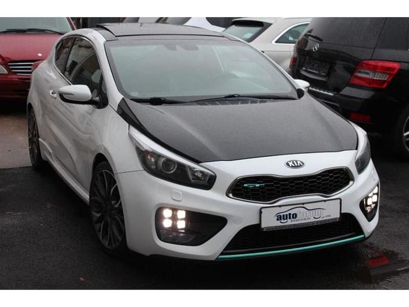 Gebraucht Kia ProCeed GT-Track 204 PS (150 kW) 2014 Deluxe white (metallic) Kleinwagen