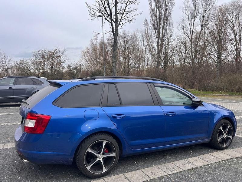 Gebraucht Skoda Octavia RS 220 PS (161 kW) 2016 Blau Kleinwagen