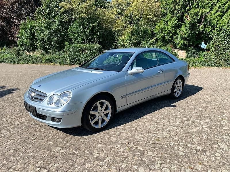 Second-hand Mercedes CLK200 2006 Gri Coupe