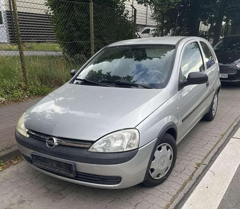 Silber Gebraucht 2002 Opel Corsa Limousine | 650 € (Guter Preis) - Bild 1/4