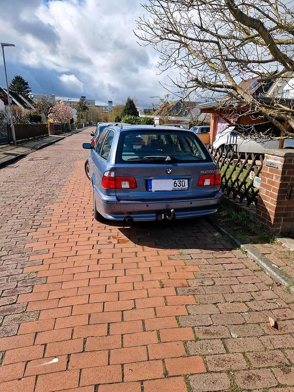 Gebraucht BMW 525 190 PS (139 kW) 2003 Blau Kombi
