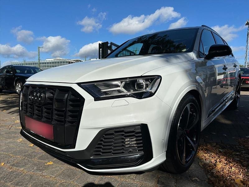 Weiß metallic Gebraucht 2022 Audi Q7 S-Line SUV | 62.870 € (Etwas zu teuer) - Bild 1/4