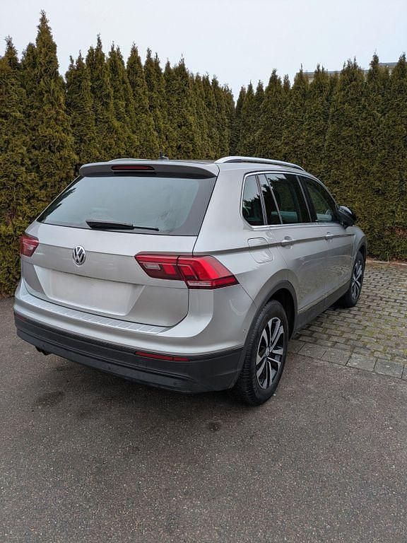 Gebraucht VW Tiguan IQ Drive 150 PS (110 kW) 2020 Silber SUV
