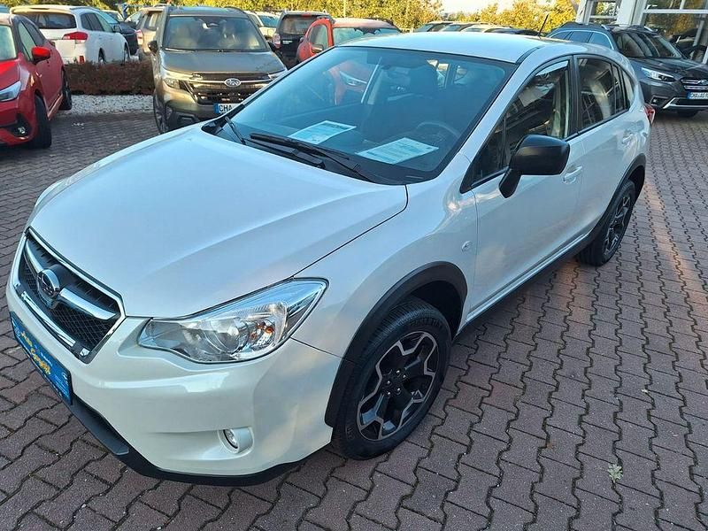Satin white 37j Gebraucht 2012 Subaru XV Active SUV | 9.900 € (Fairer Preis) - Bild 1/4