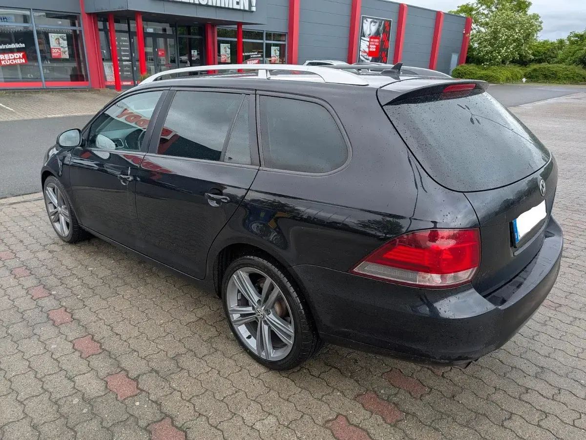 Gebraucht VW Golf VII 140 PS (102 kW) 2013 Schwarz Kombi