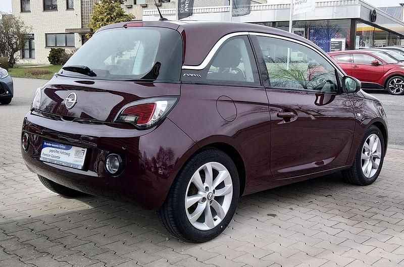 Gebraucht Opel Adam Jam 87 PS (63 kW) 2016 Samtrot (p2)/berry red (p2) Kleinwagen