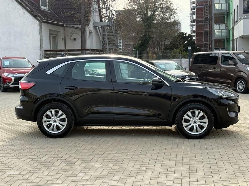 Gebraucht Ford Kuga Cool & Connect 120 PS (88 kW) 2020 Schwarz SUV