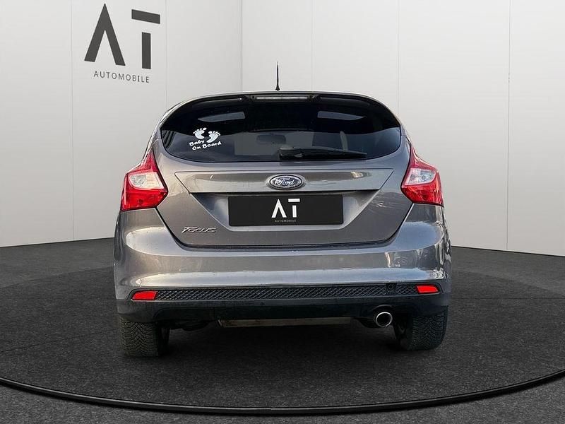 Gebraucht Ford Focus Champions Edition 163 PS (119 kW) 2012 Braun Limousine