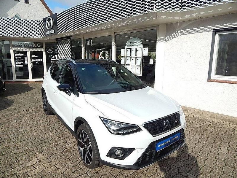 Weiss Gebraucht 2020 Seat Arona SUV | 17.890 € (Fairer Preis) - Bild 1/4
