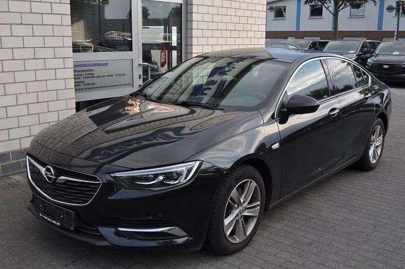 Schwarz Gebraucht 2017 Opel Insignia Innovation Limousine | 11.280 € (Superpreis) - Bild 1/4